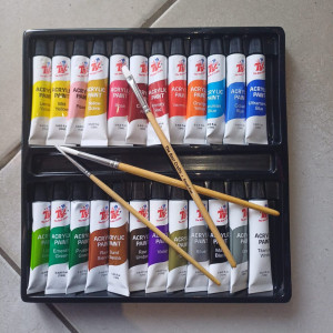 24pc Acrylic Paint Set